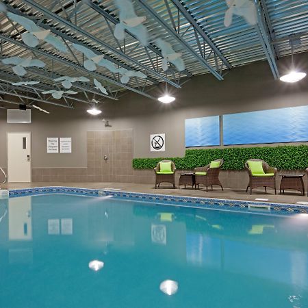 Holiday Inn Express Hotel & Suites Saint - Hyacinthe By Ihg מראה חיצוני תמונה