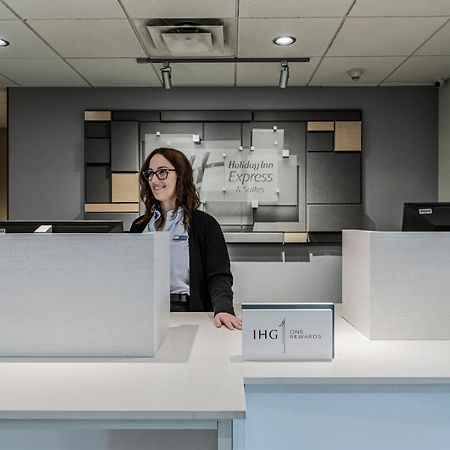 Holiday Inn Express Hotel & Suites Saint - Hyacinthe By Ihg מראה חיצוני תמונה