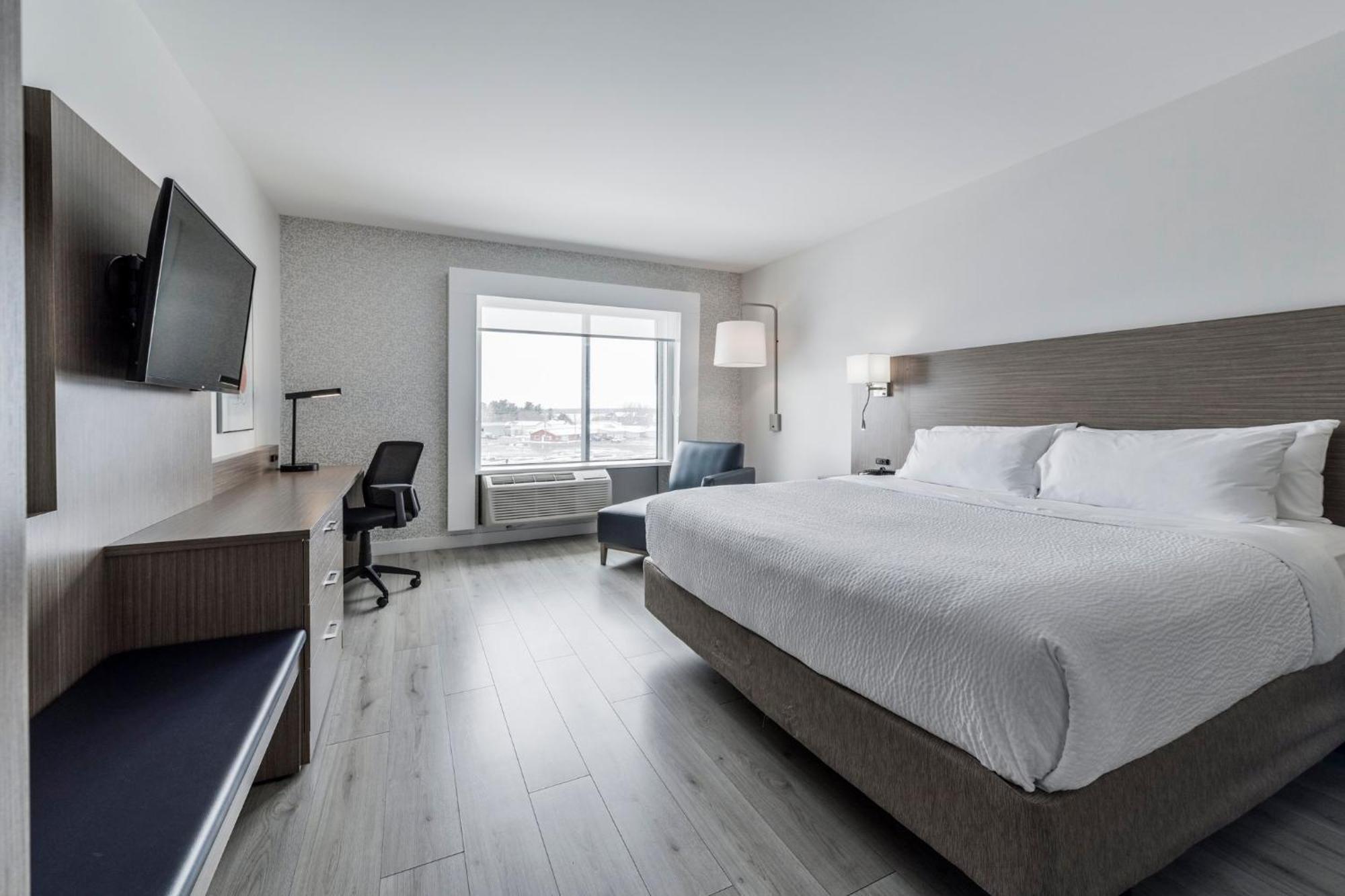 Holiday Inn Express Hotel & Suites Saint - Hyacinthe By Ihg מראה חיצוני תמונה