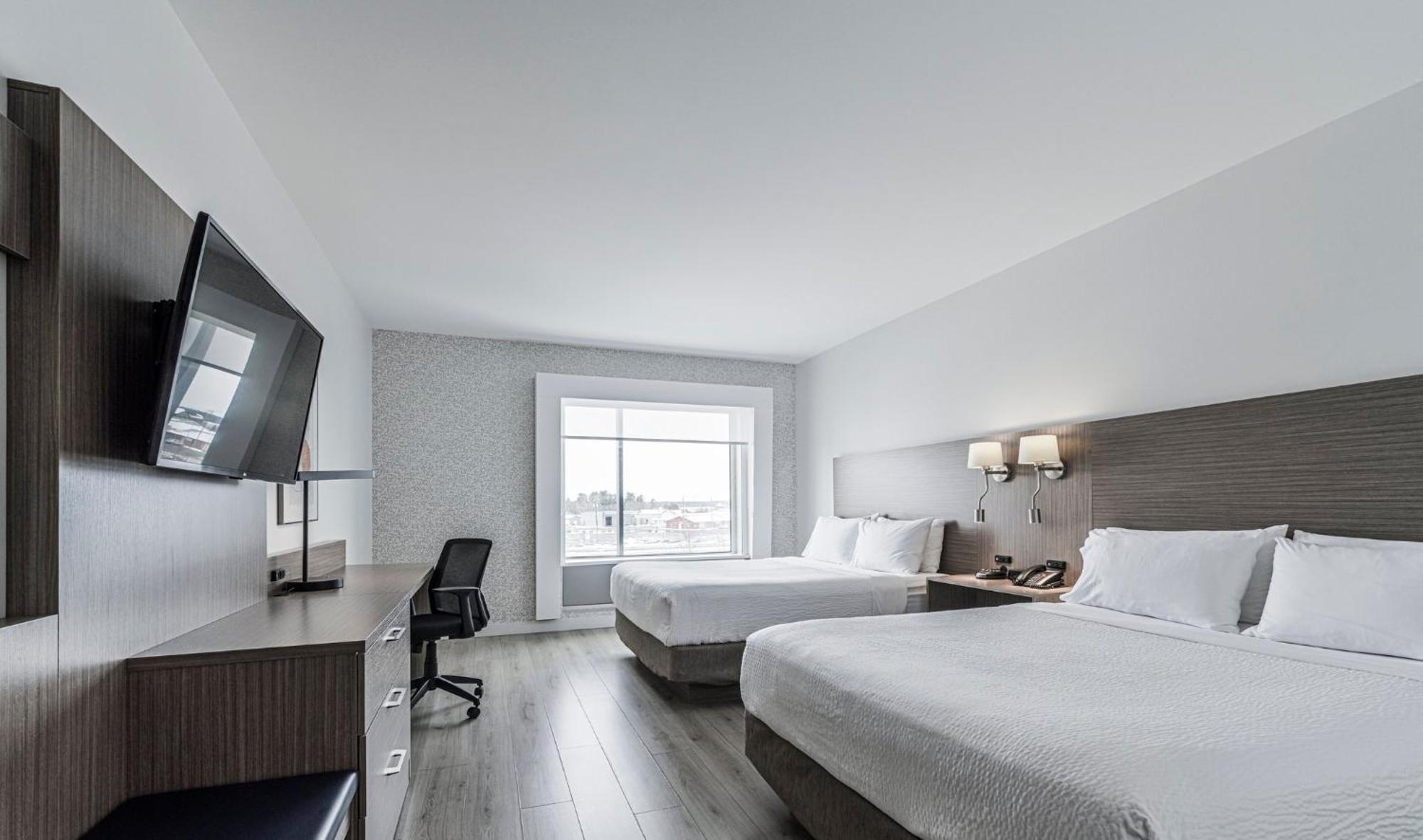 Holiday Inn Express Hotel & Suites Saint - Hyacinthe By Ihg מראה חיצוני תמונה