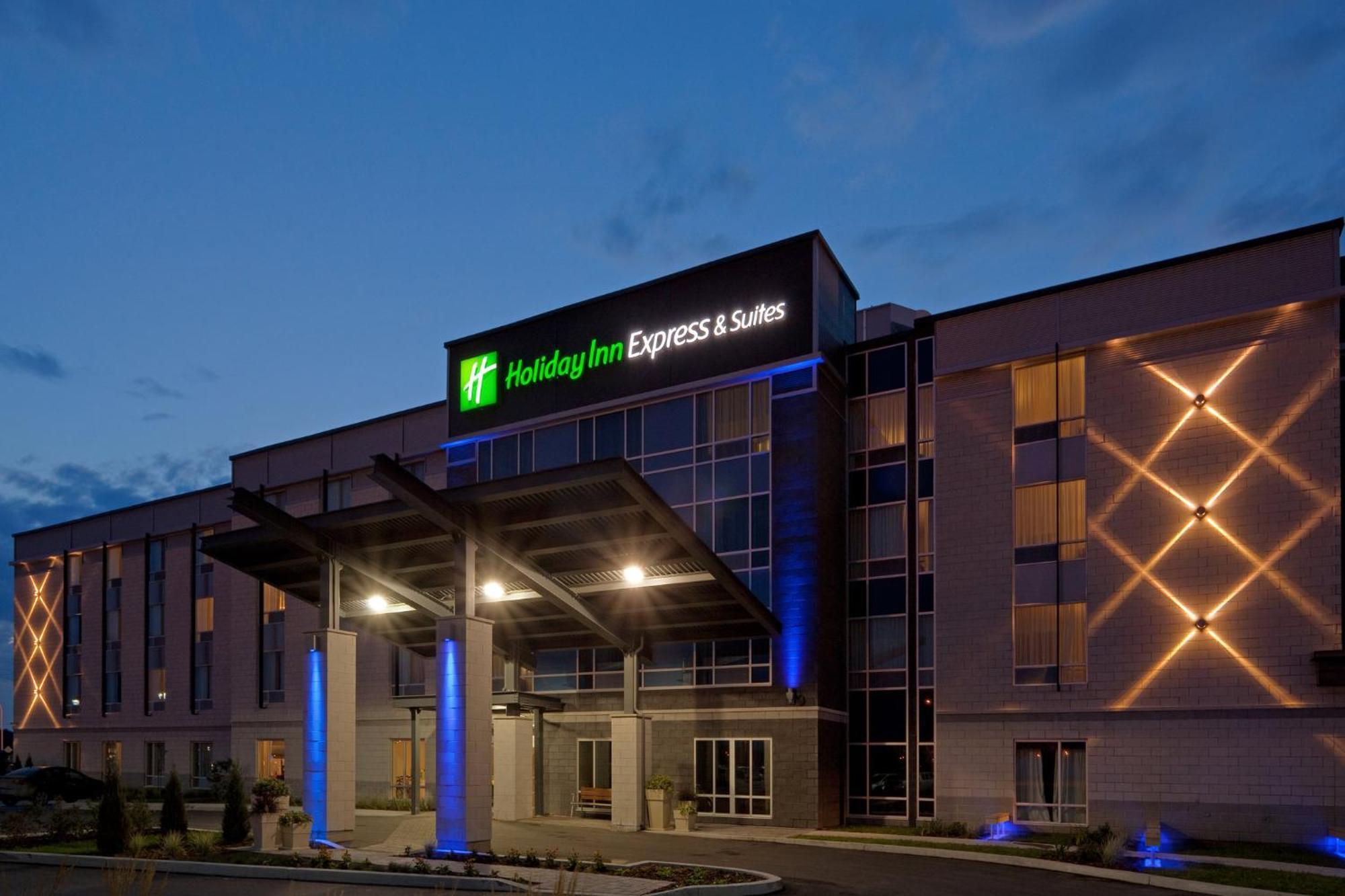 Holiday Inn Express Hotel & Suites Saint - Hyacinthe By Ihg מראה חיצוני תמונה